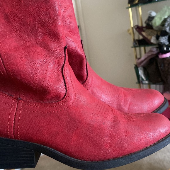 RAMPAGE red boots - Picture 3 of 4